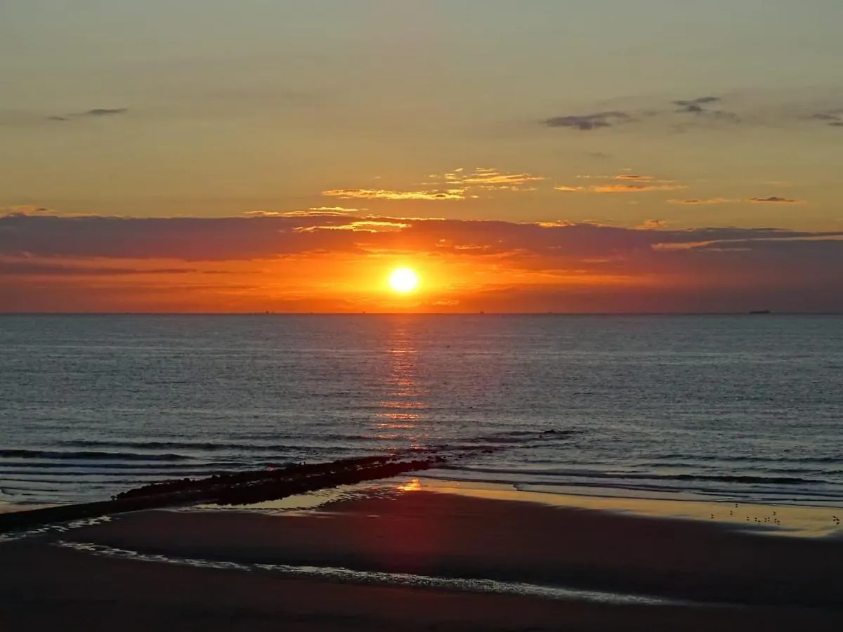 Modern Studio Direct Seaview & Free Parking Ostende 0*,  Belgien