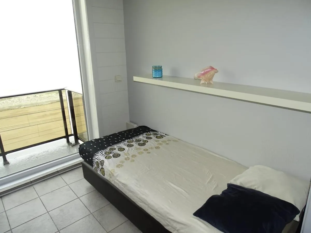 Modern Studio Direct Seaview & Free Parking オステンド 0*,  ベルギー